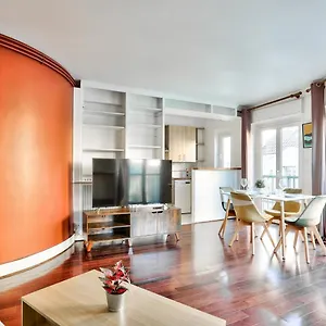 Quartier Saint Michel Free Netflix Apartment